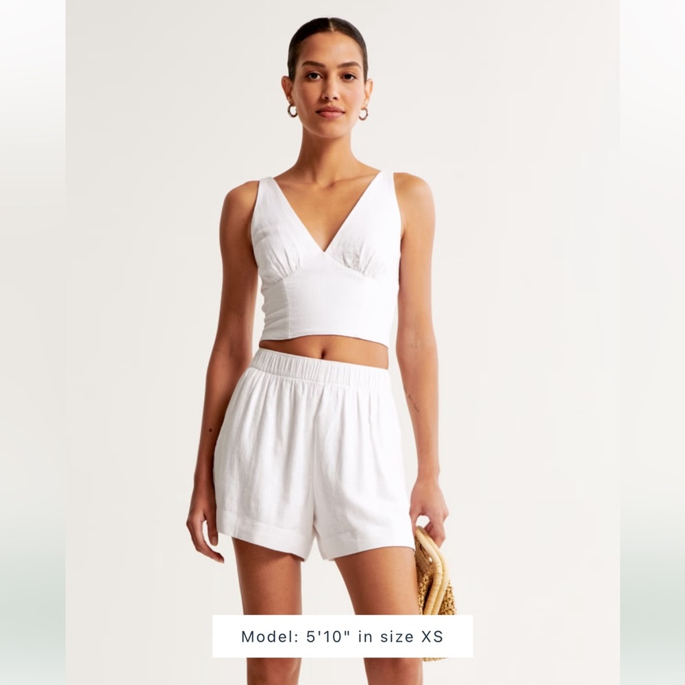 NWT Abercrombie Linen Blend Pull-On Short